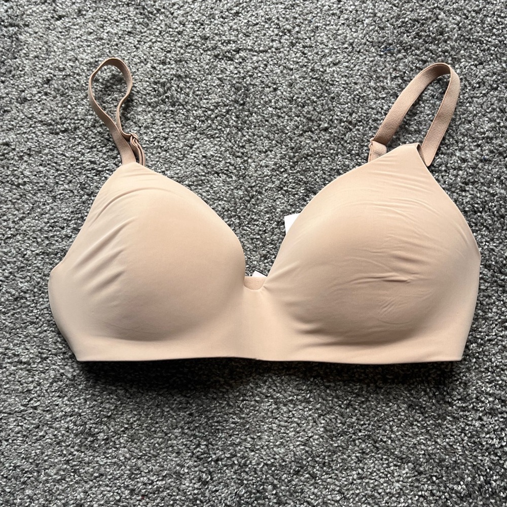 Victoria’s Secret Beige Bra